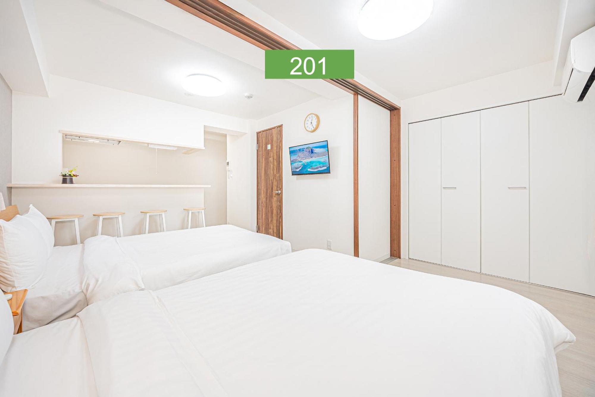 Shinjuku Downtown 1Min Walk To Metro Cozy Apt Токио Номер фото